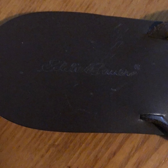 Eddie Bauer thong flip flops estimate size 8 - Picture 4 of 5